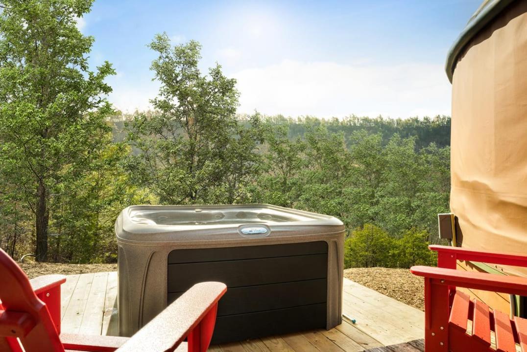 Modern Yurt W River Access, Hot Tub, Wifi & Grill Wardensville Luaran gambar