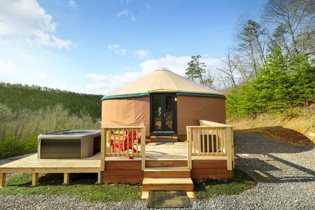 Modern Yurt W River Access, Hot Tub, Wifi & Grill Wardensville Luaran gambar