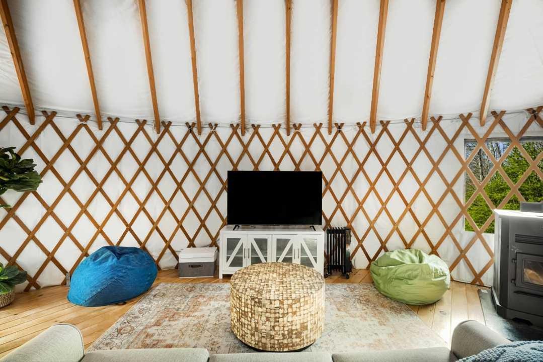 Modern Yurt W River Access, Hot Tub, Wifi & Grill Wardensville Luaran gambar