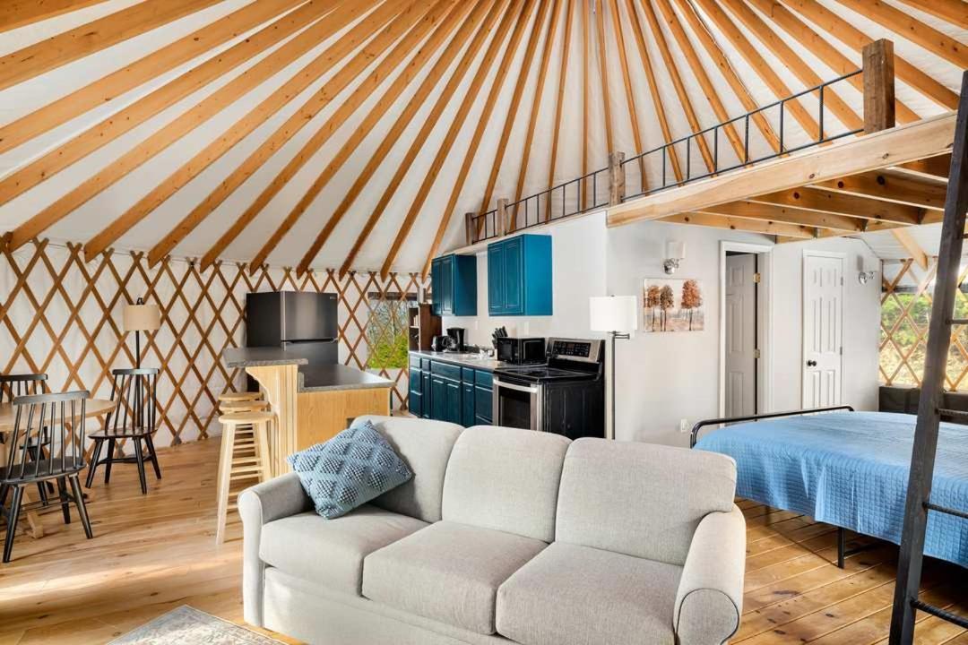 Modern Yurt W River Access, Hot Tub, Wifi & Grill Wardensville Luaran gambar